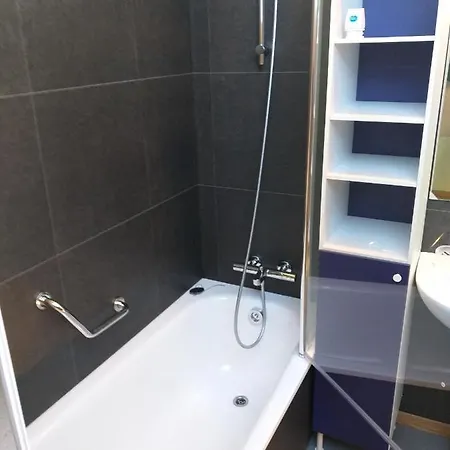 Semesterbostad Gite L'ecole De Ma Mere