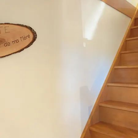 Semesterbostad Gite L'ecole De Ma Mere