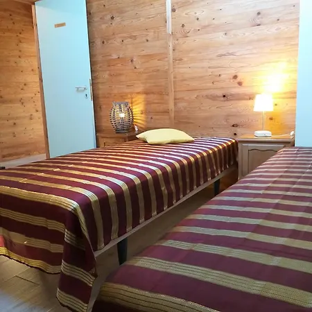 Semesterbostad Gite L'ecole De Ma Mere Bertogne